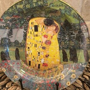 Klimt The Kiss – 7.5" Round Glass Plate -Reverse Decoupage
